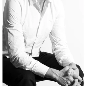 Scott Benzel Headshot