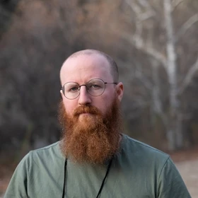 Alex Broadwell headshot