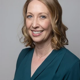 Alison Bjorkedal Headshot