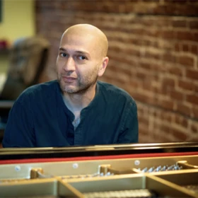 Vardan Ovsepian Headshot