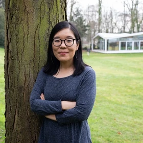 Carolyn Chen headshot