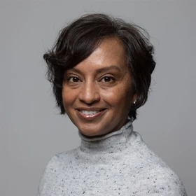 Yasmin Khan Gibsons Headshot