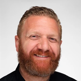 Peyton Poulsens Headshot