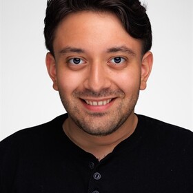 Angelo Garcia headshot