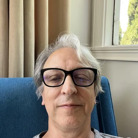 Lewis Klahr Headshot