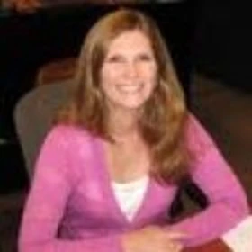 Michele DeJesus Headshot