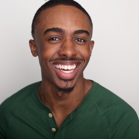 Headshot of MFA Acting alum EE Williams