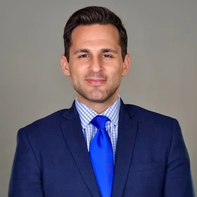 Travis Cloyd headshot