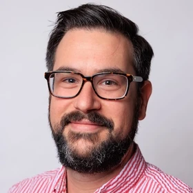 Headshot of Alex Jacoby