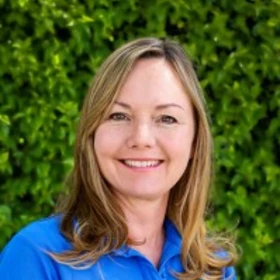 photo of Debbie Synnott