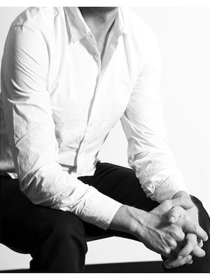 Scott Benzel Headshot