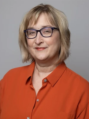 Jacqueline Bobak headshot